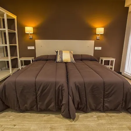 게스트하우스 Elvira 아란다데두에로